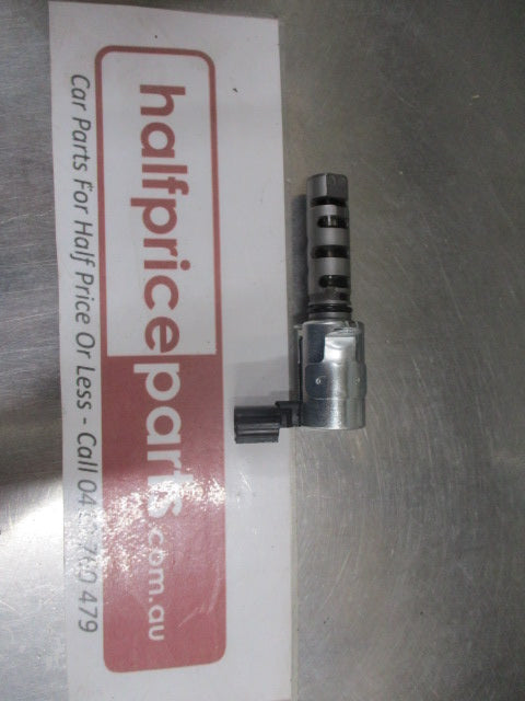 Mitsubishi Lancer/Outlander Genuine Engine Variable Timing (VVT) Control Valve Solenoid New Part