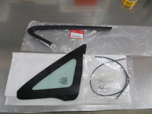 Honda Jazz Genuine Front Passengers Quarter Glass Replacement Kit New