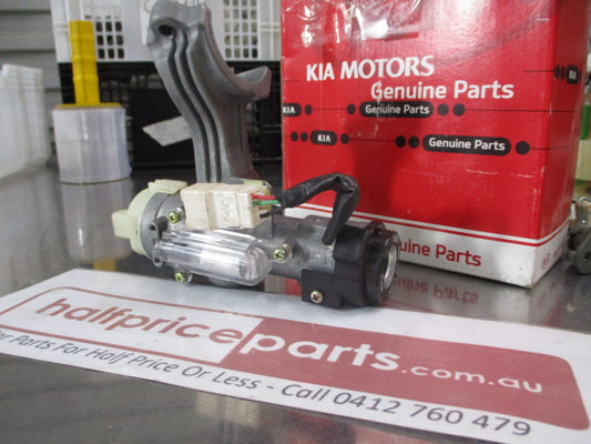 Kia Rio Genuine Ignition Cylinder And Key Door Lock Set With 2 Keys New Part.