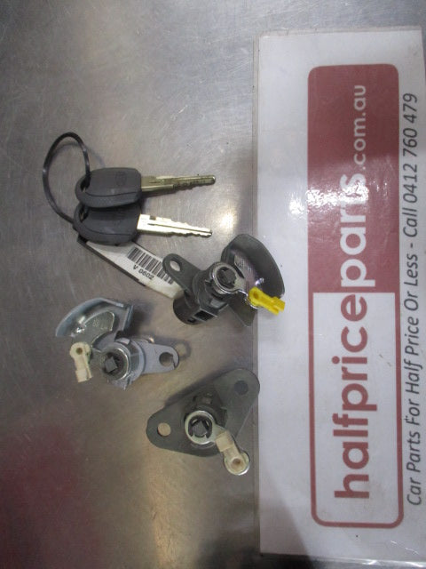 Kia Rio Genuine Ignition Cylinder And Key Door Lock Set With 2 Keys New Part.