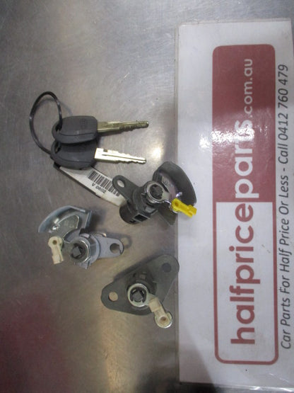 Kia Rio Genuine Ignition Cylinder And Key Door Lock Set With 2 Keys New Part.