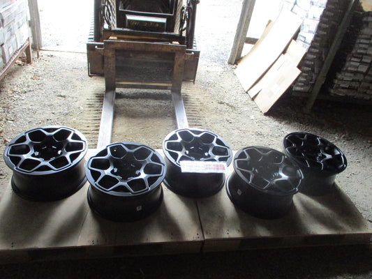 Toyota Hilux SR5-Rugged-SR-Workmate Genuine Set Of 5 Black Alloy Wheels 17x7.5 New Part