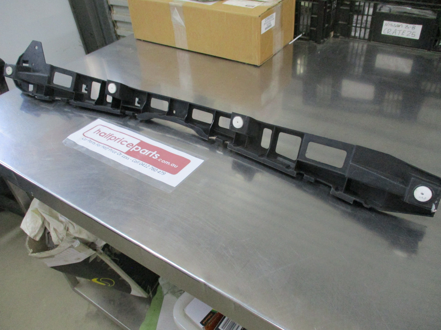 Holden Astra J 3 Door Genuine Centre Rear Bumper Guide New Part