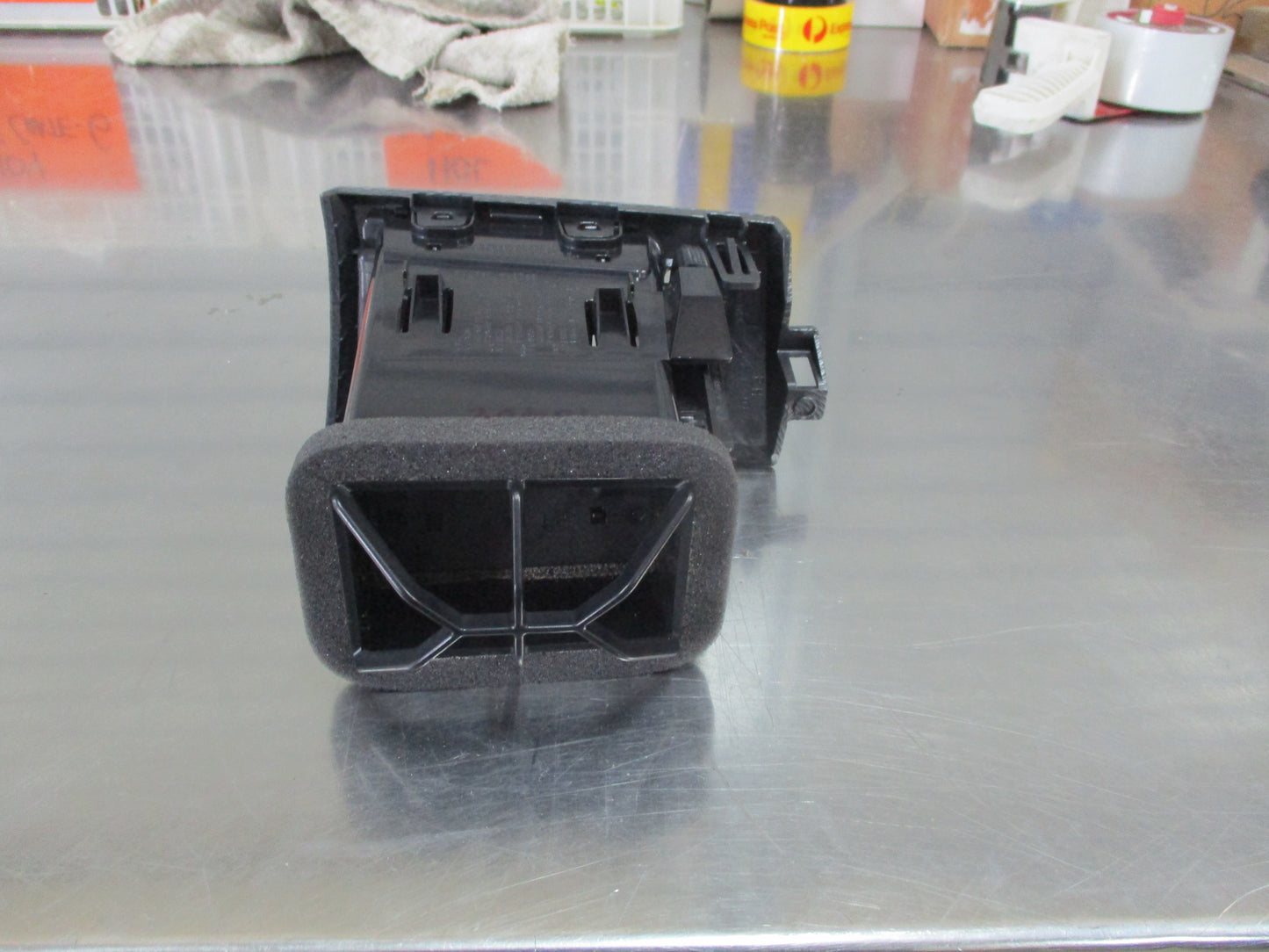 Nissan Tiida C11 Genuine Carbon Finish Right Hand Air Vent Assembly New Part