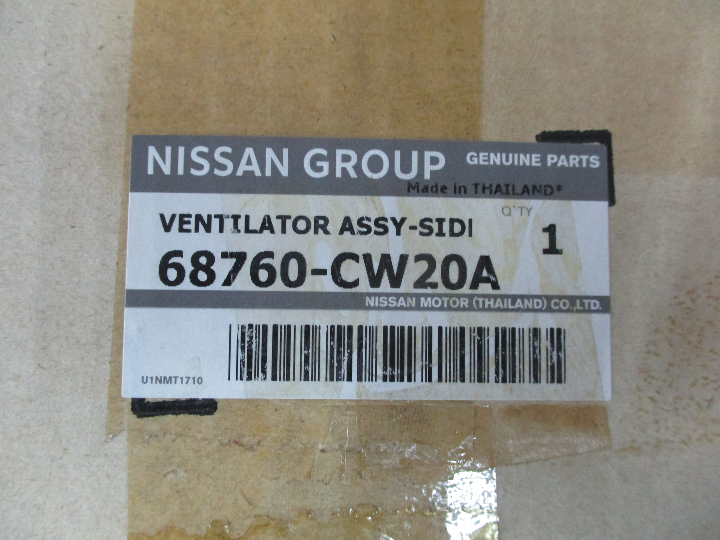 Nissan Tiida C11 Genuine Carbon Finish Right Hand Air Vent Assembly New Part