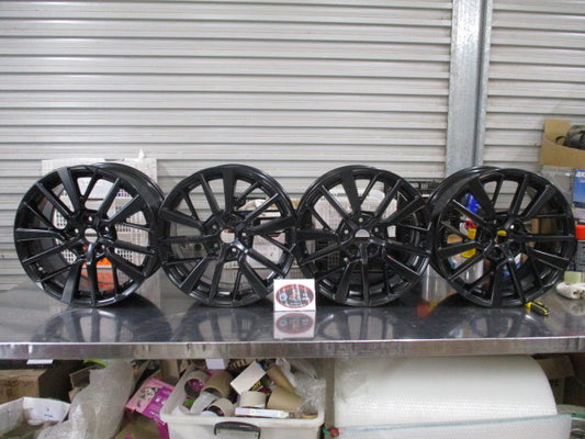 Subaru WRX STI Genuine Set of 4 Charcoal Alloy Rims 18x81/2J55 New Part