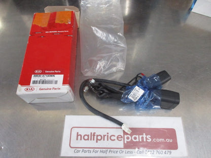 Kia Cerato Genuine Left Hand Rear Seat Belt Buckle Assembly New Part
