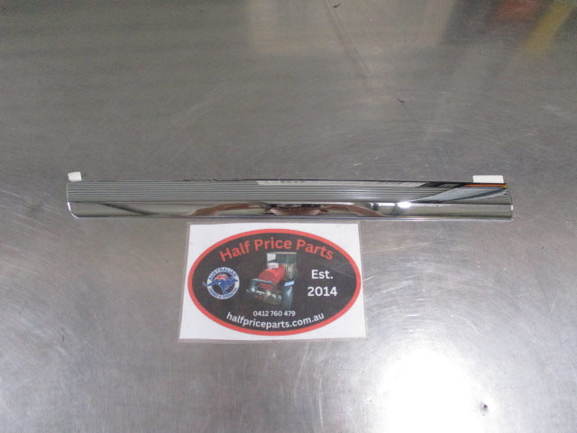 Volkswagen Transporter Genuine Right Hand Rear Door Protector Strip New Part