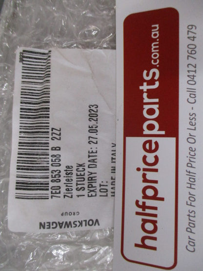 Volkswagen Transporter Genuine Right Hand Rear Door Protector Strip New Part