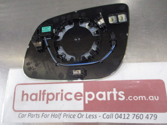 Kia Carnival Genuine Drivers Outer Mirror Glass With Holder New Part