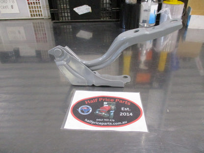 Hyundai Elantra Genuine Right Hand Front Bonnet Hinge Assembly New Part