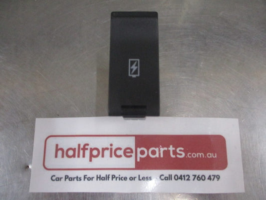 Mitsubishi Outlander PHEV Genuine USB Power Supply New Part
