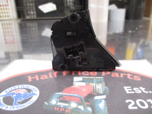 Hyundai Veloster Genuine Right Hand Remote Control Steering Switch Assembly New Part