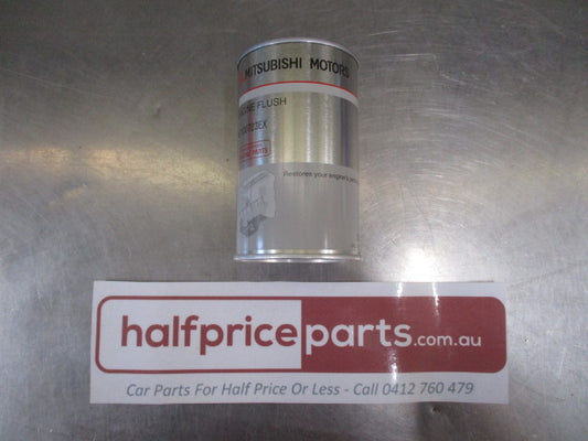 Mitsubishi Genuine Engine Flush 300ml Can New Part