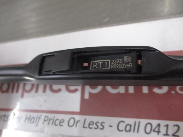 Kia Sorento Genuine Replacement Passenger Wiper Blade New Part