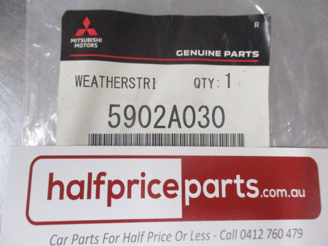 Mitsubishi Outlander/Lancer Genuine Left Or Right Front Bonnet Weatherstrip New Part