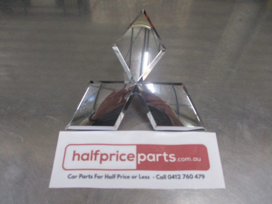 Mitsubishi ML/MN Triton/Pajero Sport QE/QF Genuine Front Grille Emblem/Badge New Part