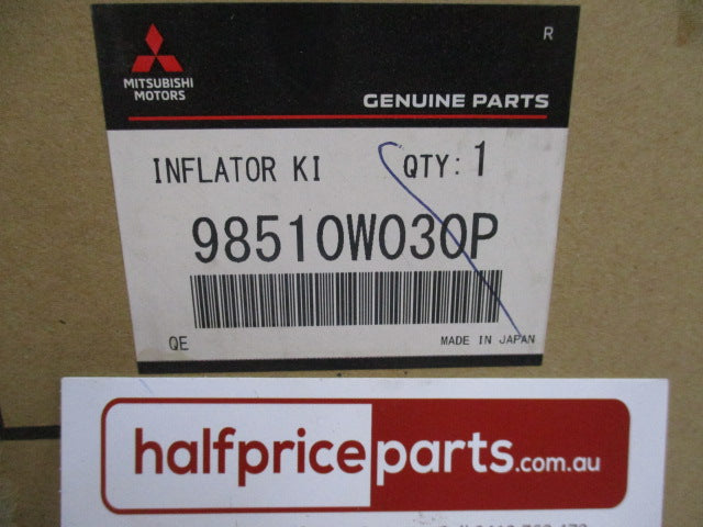 Mitsubishi Lancer / Mirage Genuine Steering Wheel Air Bag Inflator New Part
