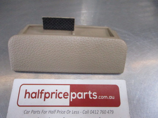Kia Sportage Genuine Glove Box Knob Assembly (Beige In Colour) New Part