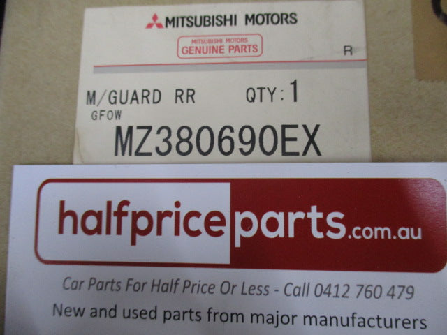 Mitsubishi Outlander Genuine Rear Mud Flap Kit New Part