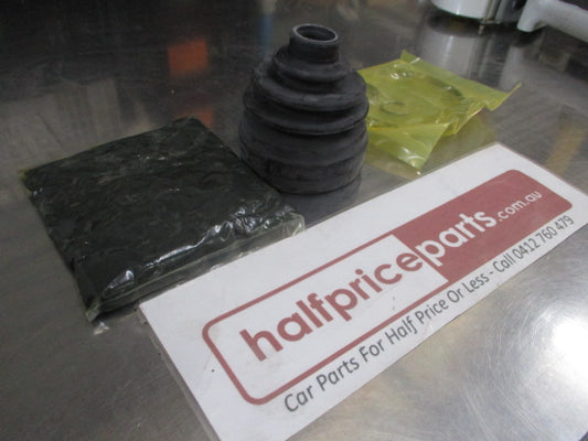 Kia Cerato Genuine Right Hand Inner Boot Set Joint New Part