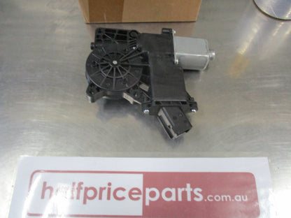 Holden Trax Genuine Front Right Power Window Motor New Part