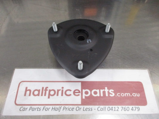 Kia Rio Genuine Right Or Left Hand Front Insulator Assembly Strut New Part