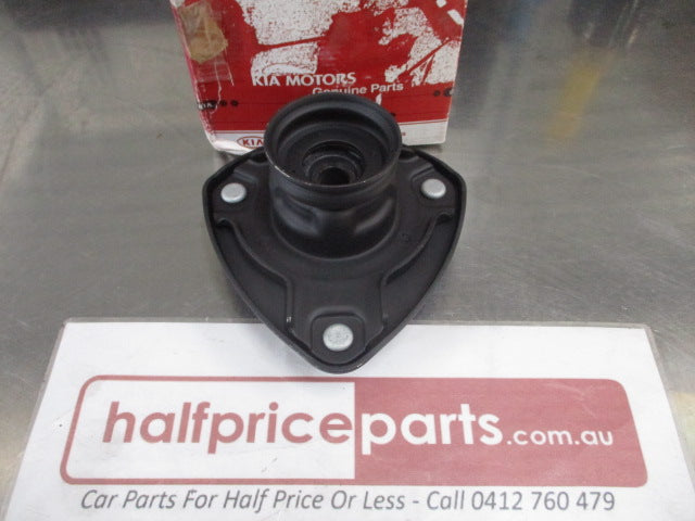 Kia Rio Genuine Right Or Left Hand Front Insulator Assembly Strut New Part