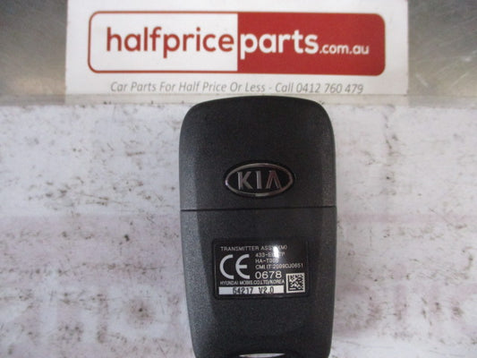 Kia Sorento Genuine 3 Button Transmitter Remote Flip/Keyless Entry Key New Part