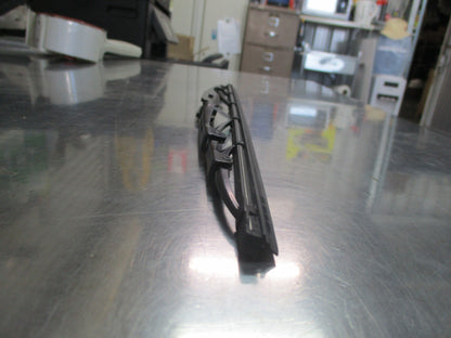 KIA/Hyundai Various Models Genuine Passenger Wiper Blade Assembly New Part