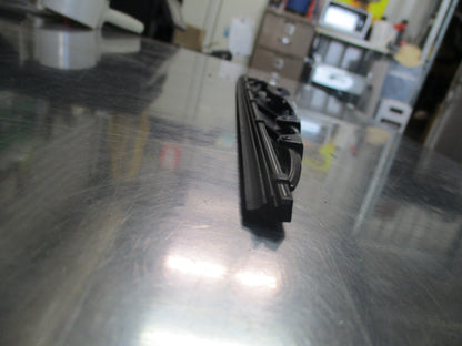 KIA/Hyundai Various Models Genuine Passenger Wiper Blade Assembly New Part