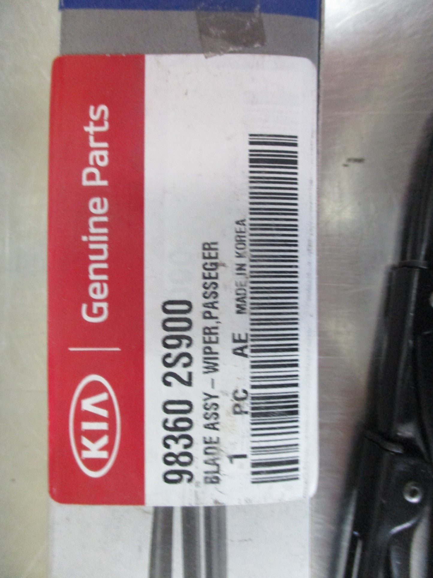 KIA/Hyundai Various Models Genuine Passenger Wiper Blade Assembly New Part