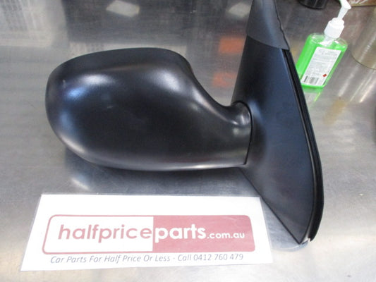 Kia Carnival GQ Genuine Right Hand (Drivers) Outer Mirror Assembly New Part.