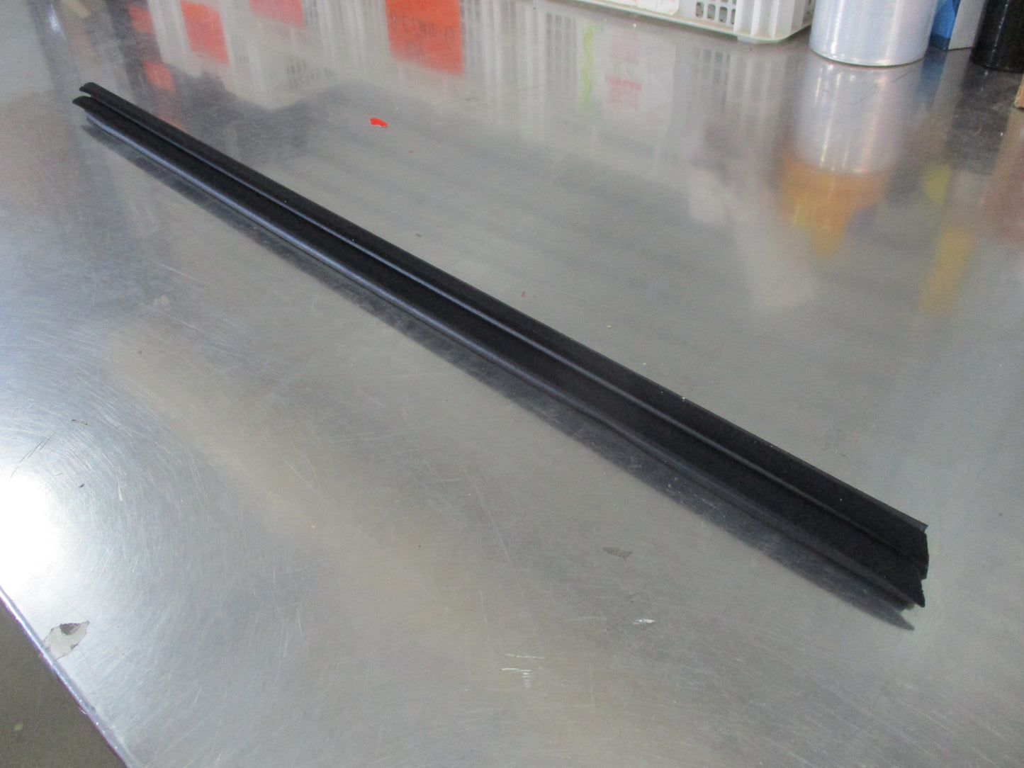 Honda Jazz Genuine Front Right Door Inner Weatherstrip New Part