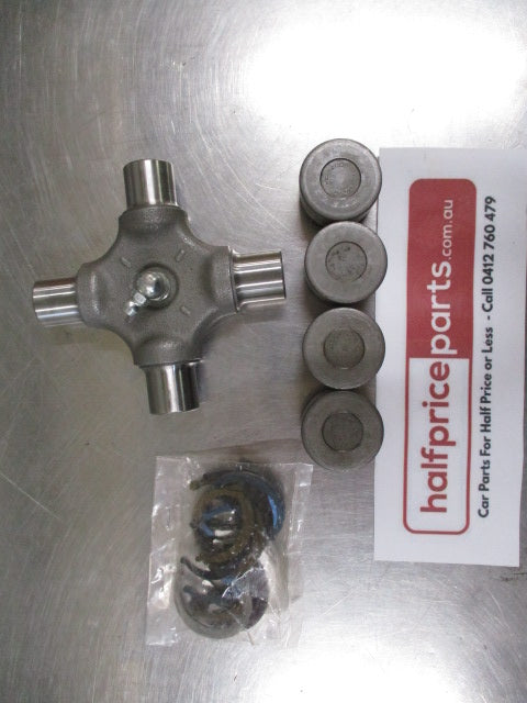 Mitsubishi Pajero/Challenger Genuine Universal Joint Spider Kit New Part