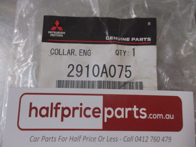 Mitsubishi Pajero Genuine Collar Engine Rear Mount Support New Part