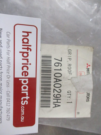 Mitsubishi Pajero Genuine Rear Door Inside Grip Handle New Part