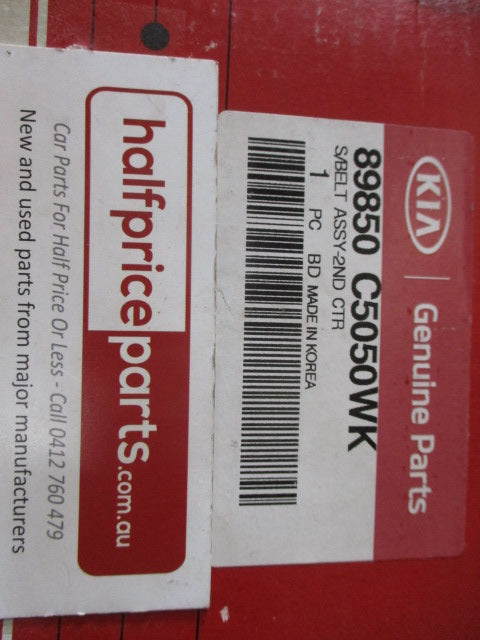 Kia Sorento Genuine Second Row Middle Seat Belt Assembly New Part