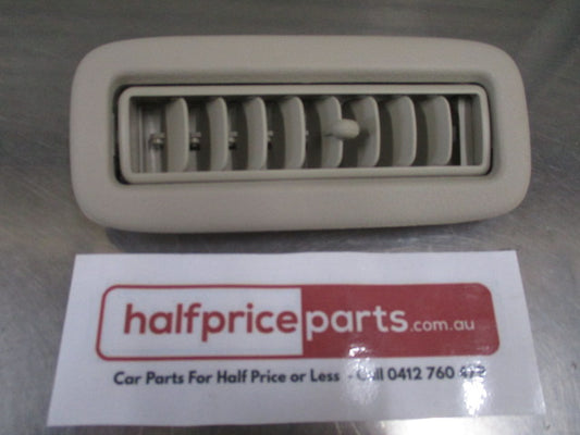 Mitsubishi Pajero Genuine Roof Mount Air Vent Outlet New Part