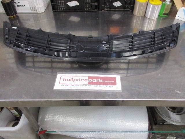 Kia Sportage Genuine Front Bumper Upper Grille New Part