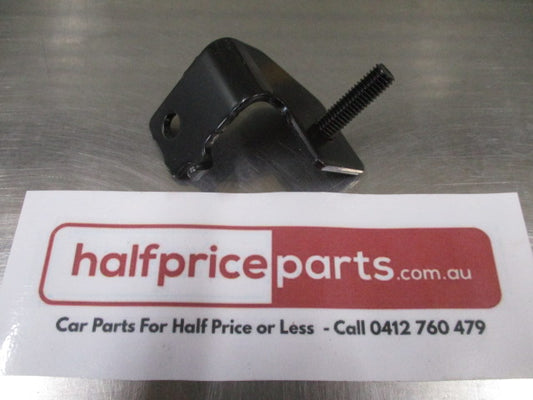 Mitsubishi Outlander Genuine Trans Oil Cooler Lower Bracket New Part