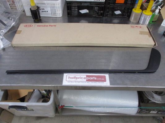 Kia Cerato Genuine Left Hand Rear Door Weatherstrip New Part
