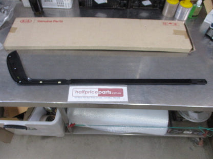 Kia Cerato Genuine Left Hand Rear Door Weatherstrip New Part
