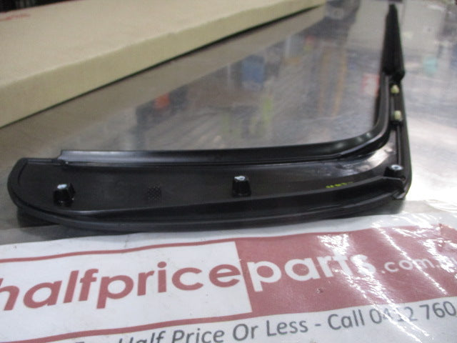 Kia Cerato Genuine Left Hand Rear Door Weatherstrip New Part
