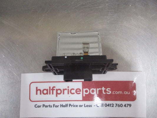 Mitsubishi Triton MN  Genuine Air Condition Temperature Control Resistor New Part