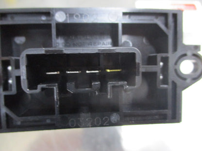 Mitsubishi Triton MN  Genuine Air Condition Temperature Control Resistor New Part