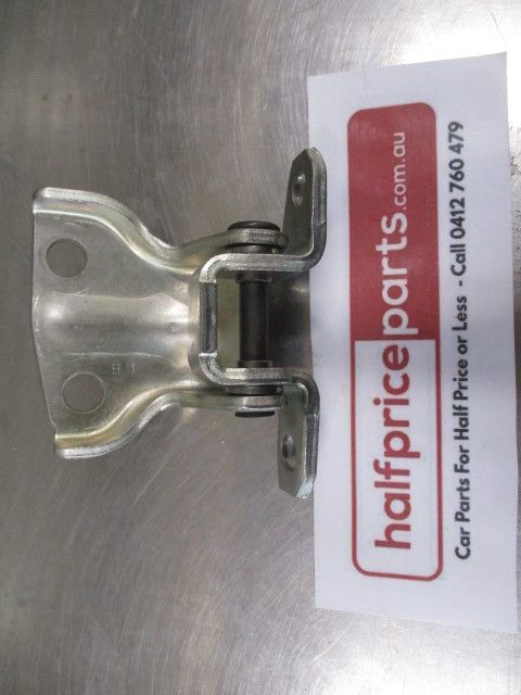 Mitsubishi Mirage/Pajero Sport Genuine Right Hand Rear Upper Door Hinge New Part