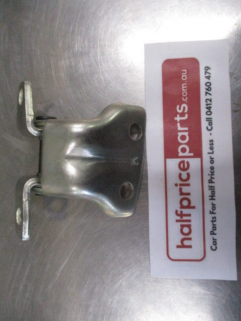 Mitsubishi Mirage/Pajero Sport Genuine Right Hand Rear Upper Door Hinge New Part