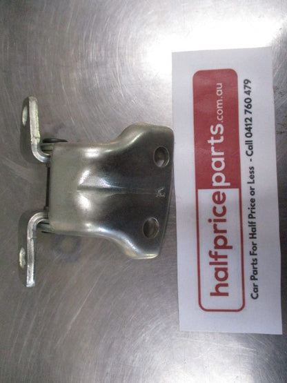 Mitsubishi Mirage/Pajero Sport Genuine Right Hand Rear Upper Door Hinge New Part