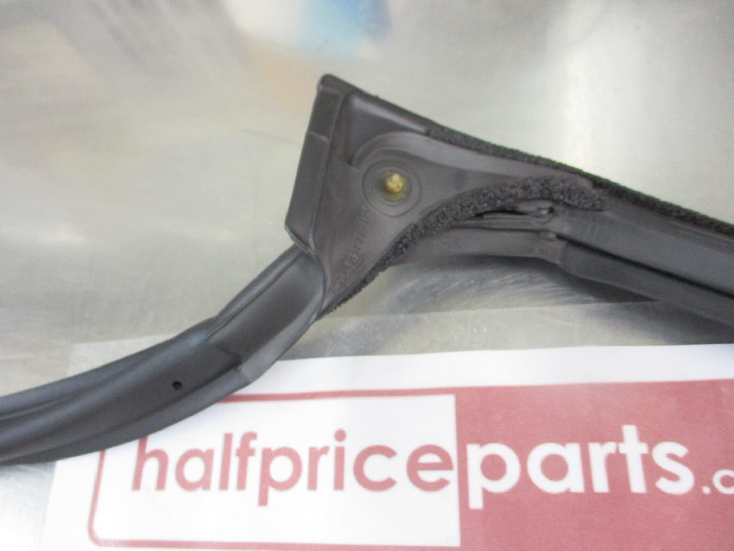 Holden Trax Genuine Left Hand Front Door Weatherstrip New Part